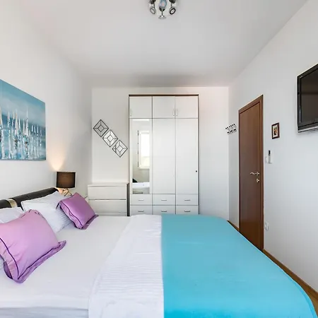 Apartment In Split Near Ba Vice Beach, Cleaning Included Apartment Split