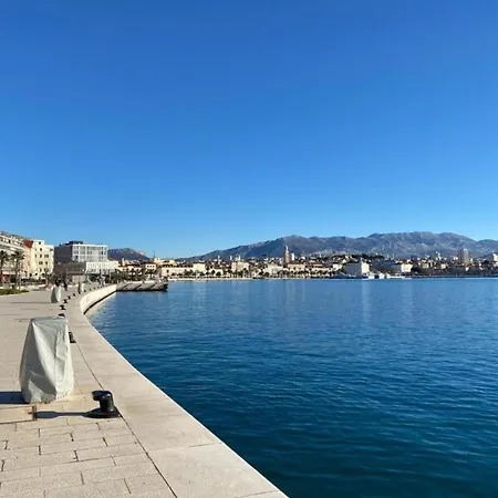 In Near Ba Vice Beach, Cleaning Included Appartement